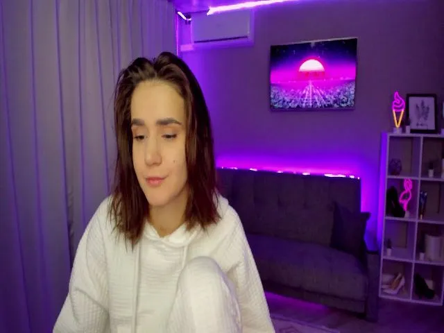 Live sex webcam photo for Ellies_Smile #273105513