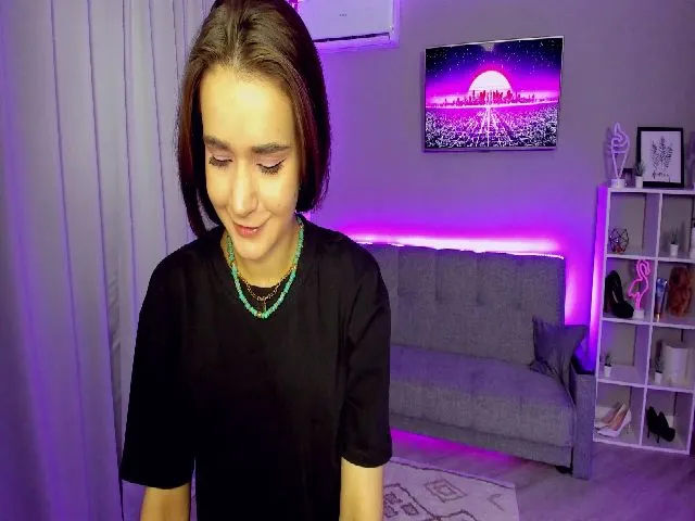 Live sex webcam photo for Ellies_Smile #273230765