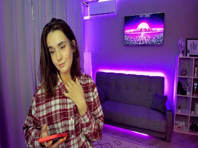 Live sex webcam photo for Ellies_Smile #273436040