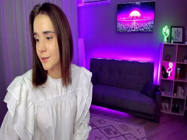 Live sex webcam photo for Ellies_Smile #273501407