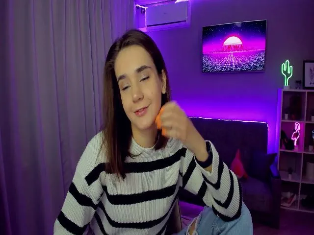 Live sex webcam photo for Ellies_Smile #273536695