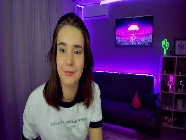 Live sex webcam photo for Ellies_Smile #273548900