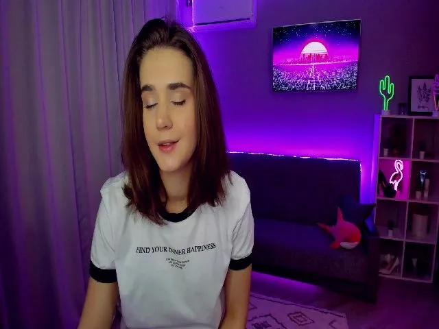 Live sex webcam photo for Ellies_Smile #273588905