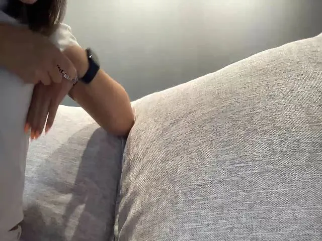 Live sex webcam photo for Ellies_Smile #273676793