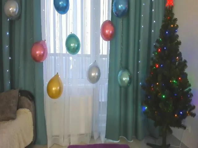 Live sex webcam photo for EllinaStam #271907098