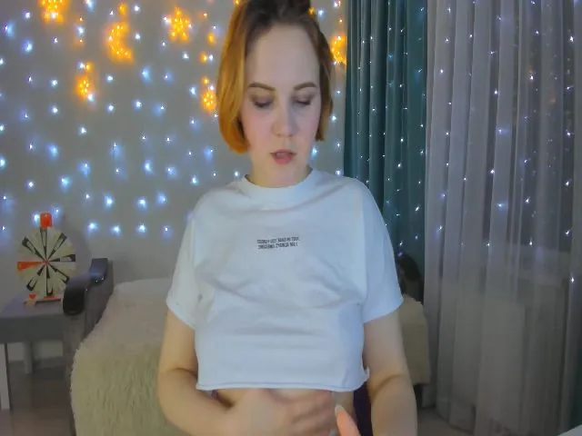 Live sex webcam photo for EllinaStam #272220409