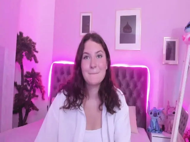 Live sex webcam photo for ElsaHines #274065070