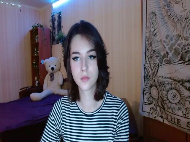 Live sex webcam photo for ElsieF_ #274024573