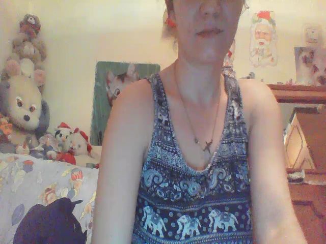 Live sex webcam photo for ElssaJohnson #272516855