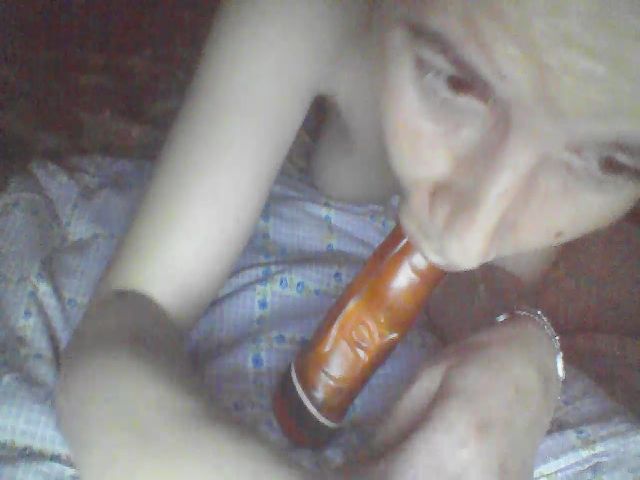 Live sex webcam photo for ElssaJohnson #273398651