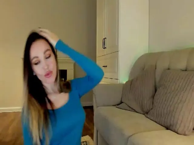 Live sex webcam photo for Elysewine #272872388