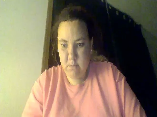 Live sex webcam photo for Emeraldlove23 #271939682