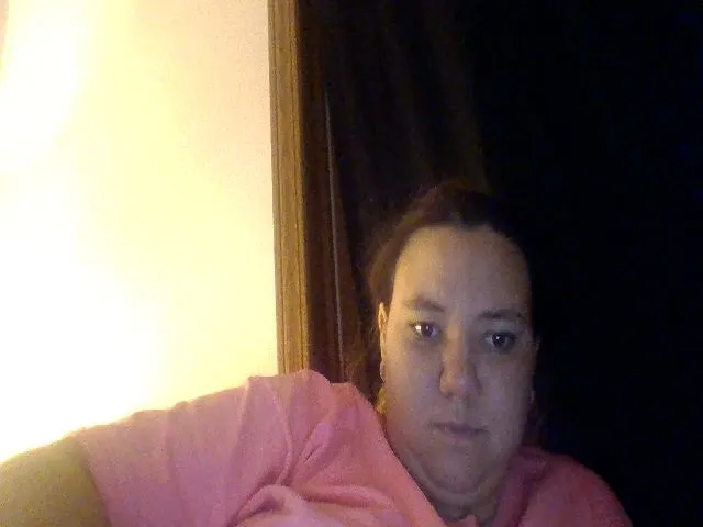 Live sex webcam photo for Emeraldlove23 #271939878