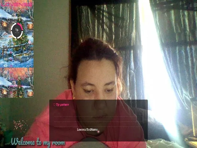 Live sex webcam photo for Emeraldlove23 #271945942