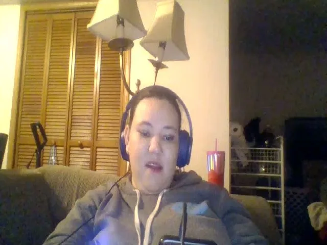 Live sex webcam photo for Emeraldlove23 #271989299