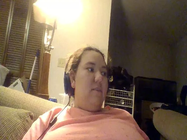 Live sex webcam photo for Emeraldlove23 #272276426