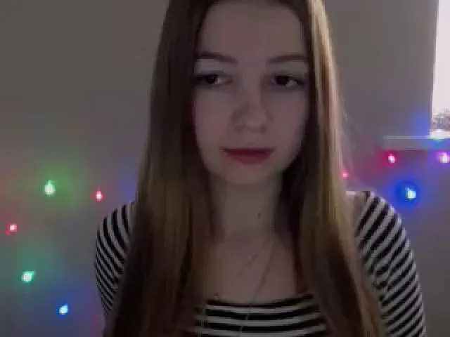 Live sex webcam photo for EmiStern #271882051