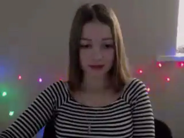 Live sex webcam photo for EmiStern #271882116