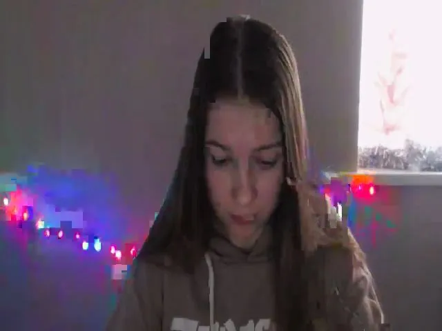 Live sex webcam photo for EmiStern #271992317