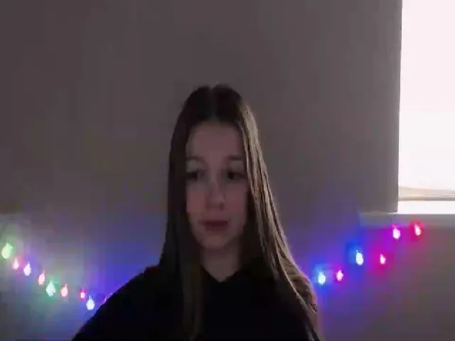 Live sex webcam photo for EmiStern #272328371