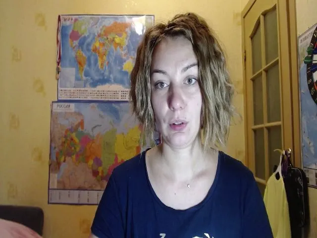 Live sex webcam photo for Emi_lywild #271858408