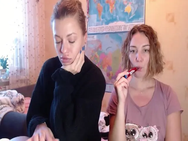 Live sex webcam photo for Emi_lywild #271953239