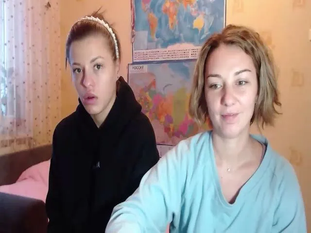 Live sex webcam photo for Emi_lywild #271964578