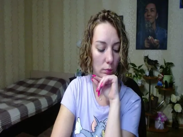 Live sex webcam photo for Emi_lywild #272333063