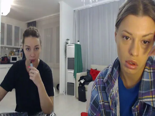 Live sex webcam photo for Emi_lywild #272367640