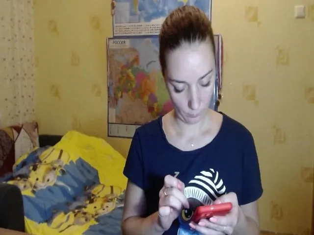 Live sex webcam photo for Emi_lywild #272553935
