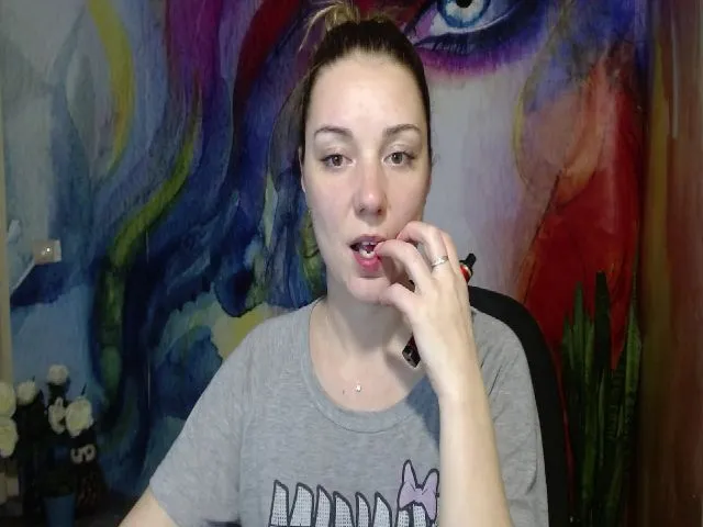 Live sex webcam photo for Emi_lywild #272830621