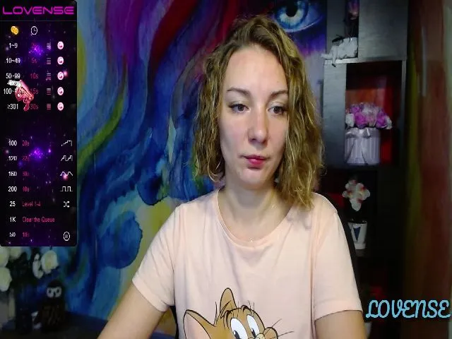 Live sex webcam photo for Emi_lywild #273008515
