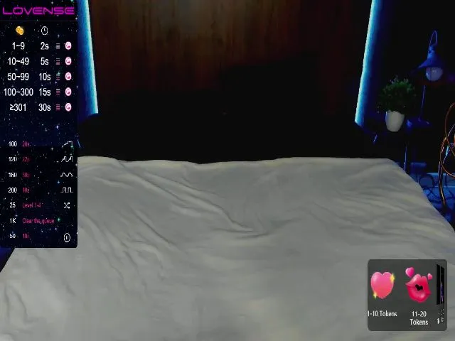 Live sex webcam photo for EmiilyFox #271841762