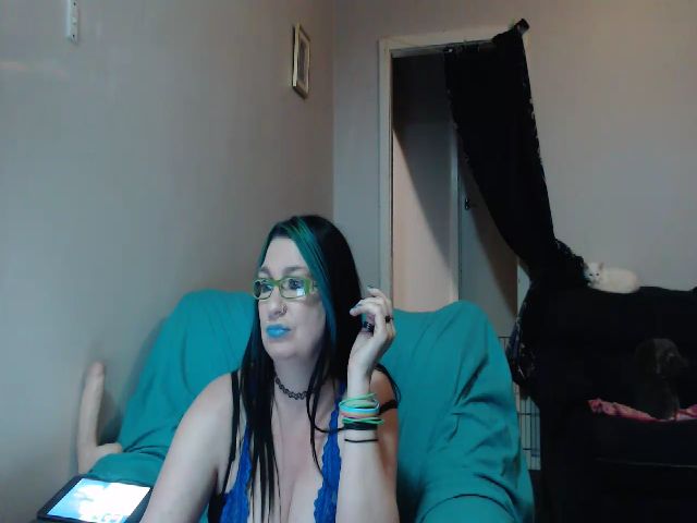 Live sex webcam photo for Emilee73 #274649229