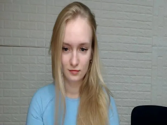 Live sex webcam photo for EmillyWillis #271798271