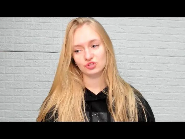 Live sex webcam photo for EmillyWillis #272031093