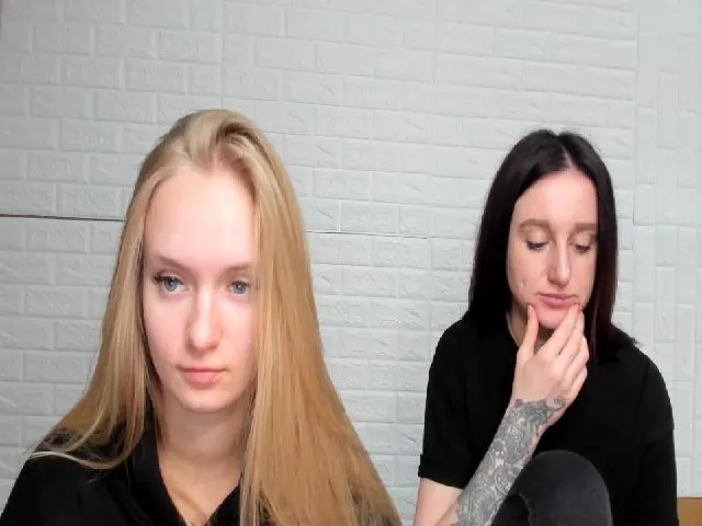 Live sex webcam photo for EmillyWillis #272201802