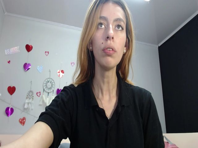 Live sex webcam photo for Emily18angel #272833104