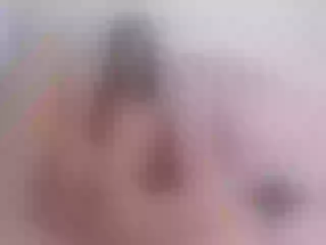 Live sex webcam photo for EmilyLittle #271789169