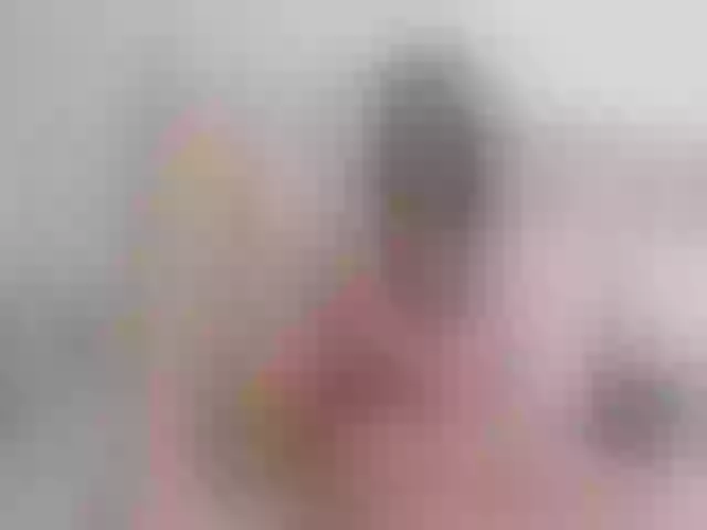 Live sex webcam photo for EmilyLittle #271809530