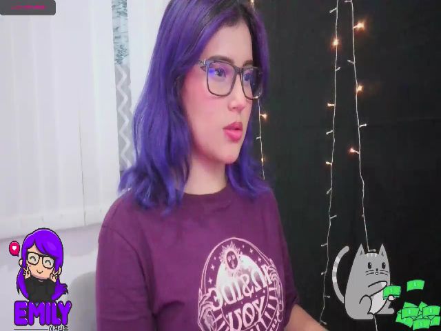 Live sex webcam photo for Emily_2016 #272670632