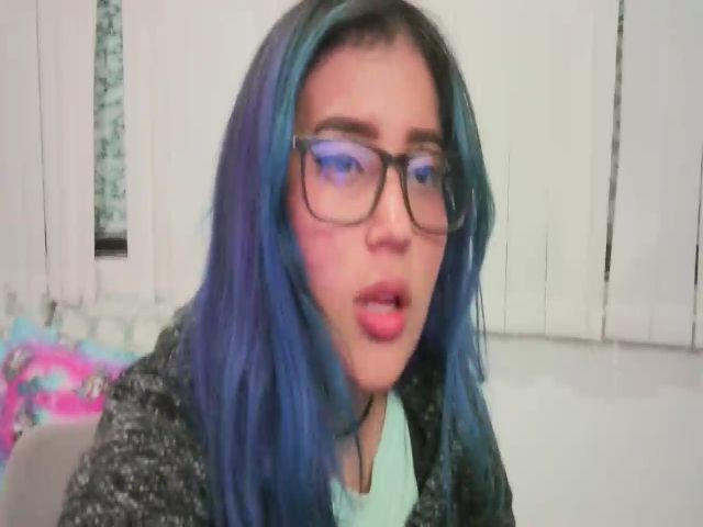 Live sex webcam photo for Emily_2016 #273270126