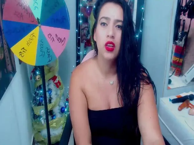 Live sex webcam photo for Emily_Defoe #271567615