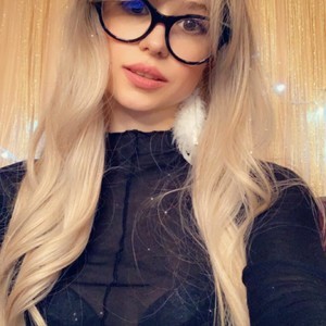 Live sex webcam photo for Emily_Me #278196060