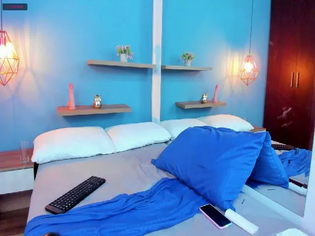 Live sex webcam photo for Emily_narvaez #272072949