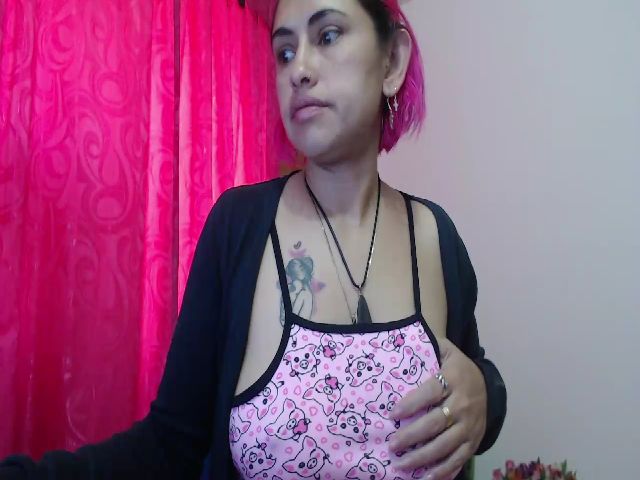 Live sex webcam photo for Emily_ross33 #272942367