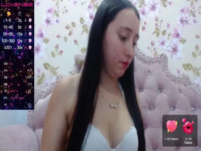 Live sex webcam photo for Emily_sweet10 #273196226