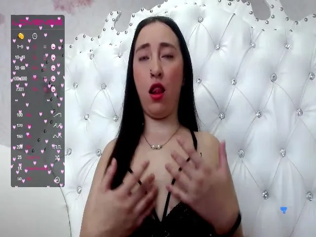 Live sex webcam photo for Emily_sweet10 #273239507