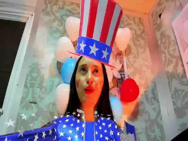 Live sex webcam photo for Emily_sweet10 #273953509