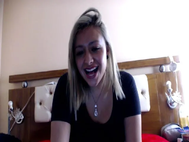 Live sex webcam photo for Emily_sweet2 #271738450